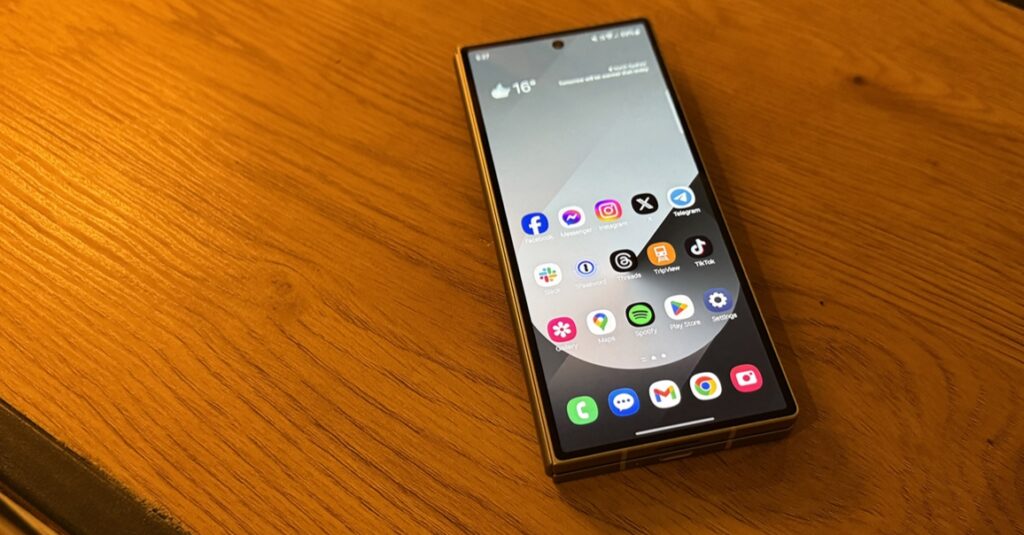 Samsung Galaxy Z Fold 7 Design