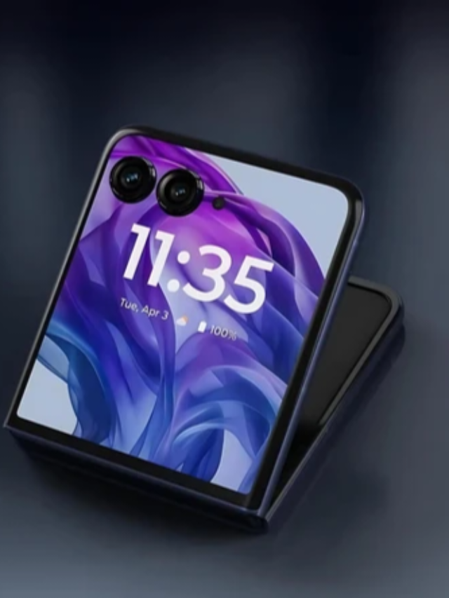 Best flip, protected smartphone Motorola Razr Ultra